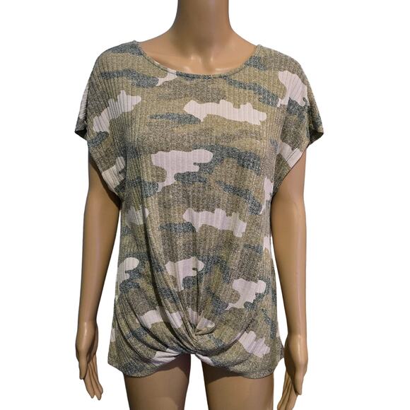 Another Reason Tops - Another Reason Camouflage Waffle Knit Top Medium